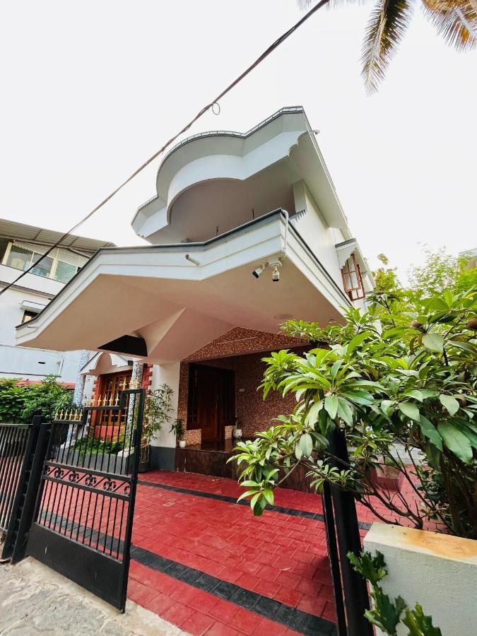Spacious 3-Bedroom Private Villa In Mangalore - Ideal Getaway For Family And Friends Exteriör bild